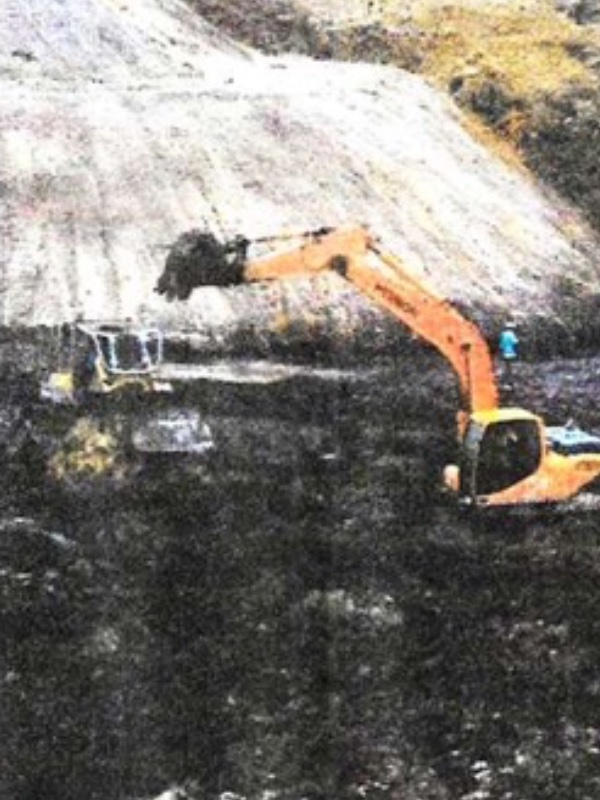 Coal mining excavator